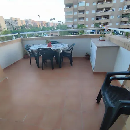 Excelentes Vistas A Piscinas Y Al Mar *